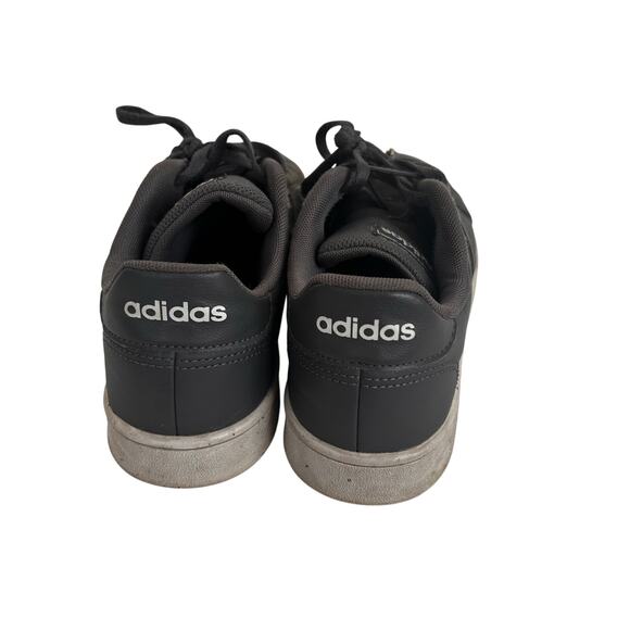 Adidas Gray Three Stripe Sneakers Sz 5 Youth - Picture 4 of 6